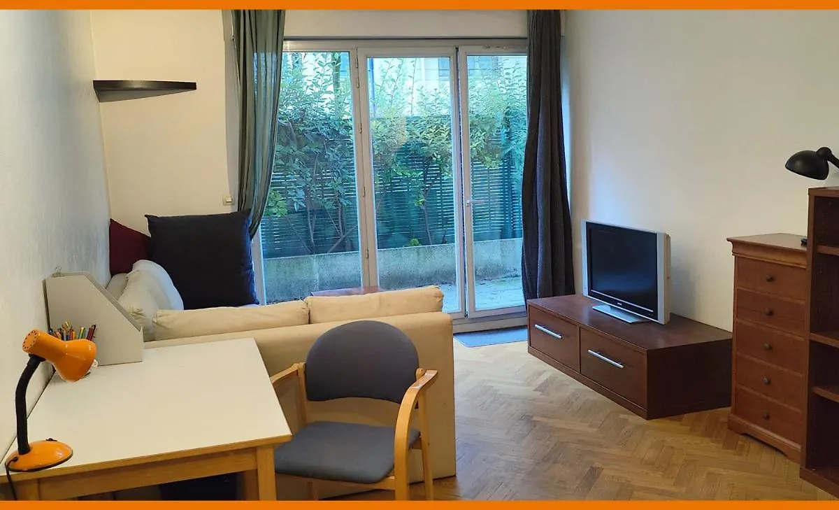 Your Lovely Parisian 2 Rooms Apartment With Private Terrace - Jourdain Frankrijk